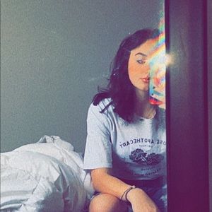 Meet your Posher, Alexis